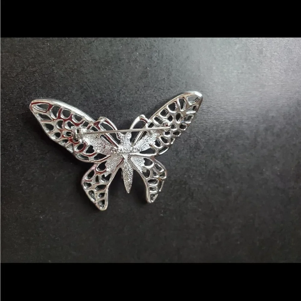 Vintage 1971 Sarah Coventry Madame Butterfly Brooch